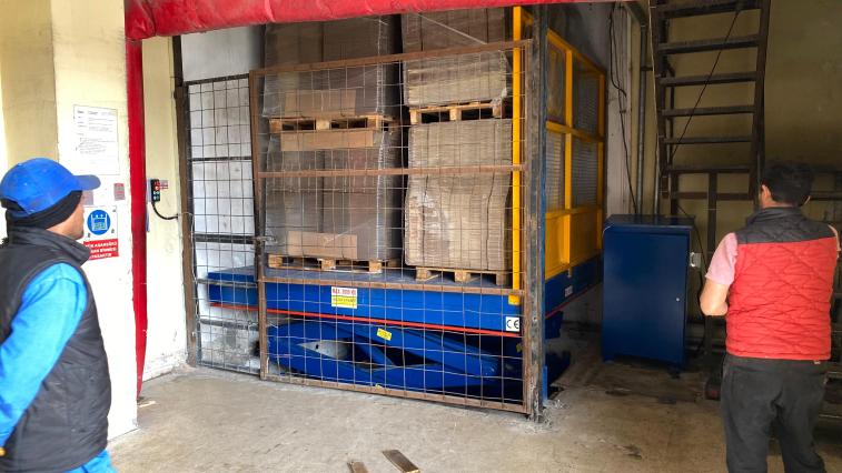 Makaslı Yük Platformu